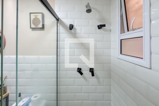Banheiro Corredor de apartamento à venda com 2 quartos, 67m² em Cambuci, São Paulo