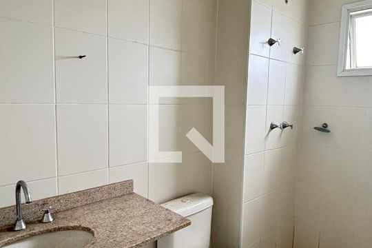 Banheiro da Suíte de apartamento à venda com 3 quartos, 85m² em Jardim, Santo André