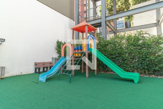 Área comum - Playground de casa de condomínio à venda com 3 quartos, 197m² em Glória, Porto Alegre