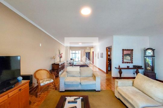 Casa à venda com 3 quartos, 225m² em Bosque da Saúde, São Paulo
