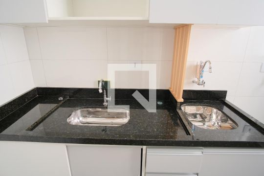 Cozinha de apartamento para alugar com 2 quartos, 35m² em Chácara Califórnia, São Paulo