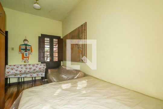 Quarto 1 de casa à venda com 5 quartos, 380m² em Petrópolis, Porto Alegre