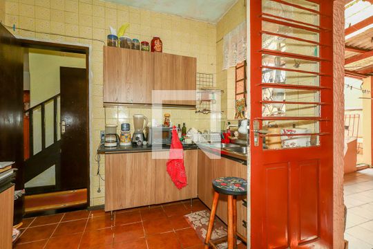 Cozinha de casa à venda com 5 quartos, 380m² em Petrópolis, Porto Alegre