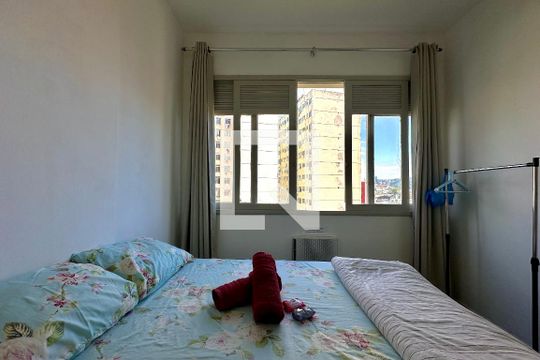 Sala/Quarto de apartamento para alugar com 1 quarto, 40m² em Centro, Rio de Janeiro