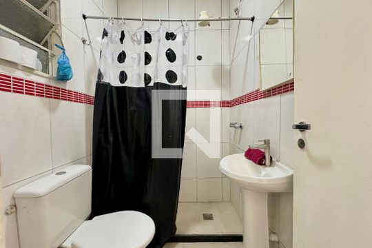 Banheiro de apartamento para alugar com 1 quarto, 40m² em Centro, Rio de Janeiro