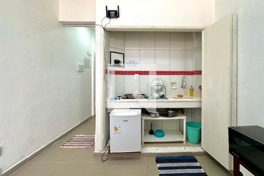 Cozinha de apartamento para alugar com 1 quarto, 40m² em Centro, Rio de Janeiro
