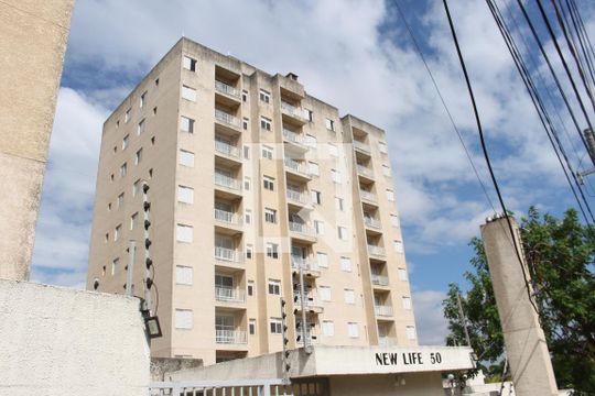 Fachada de apartamento à venda com 2 quartos, 54m² em Vila Pita, São Paulo