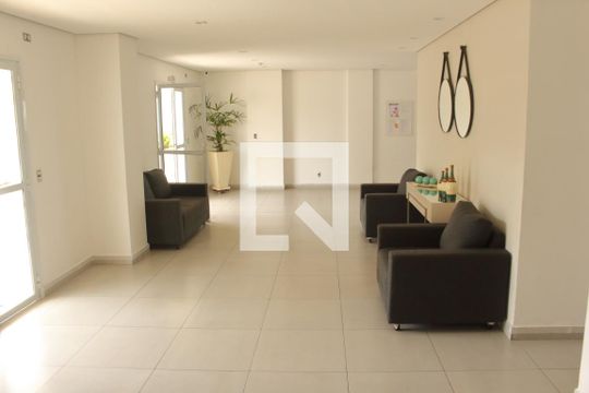 Hall social de apartamento à venda com 2 quartos, 54m² em Vila Pita, São Paulo
