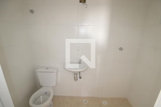 Banheiro de apartamento à venda com 2 quartos, 54m² em Vila Pita, São Paulo
