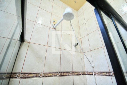 Banheiro de apartamento para alugar com 2 quartos, 77m² em Centro, Salvador