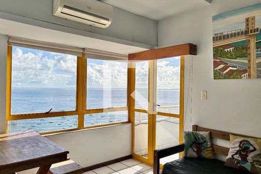 Sala de apartamento para alugar com 1 quarto, 45m² em Campo Grande, Salvador