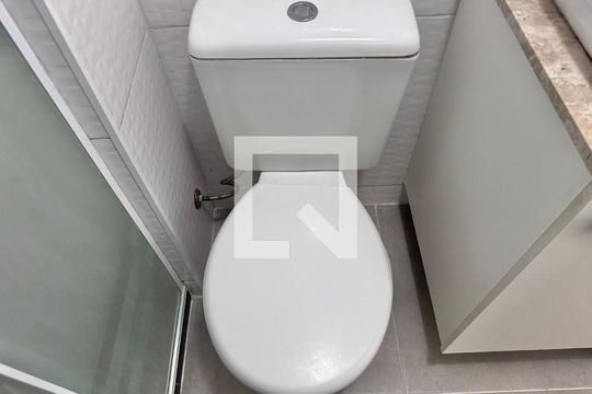 Banheiro Social de apartamento à venda com 3 quartos, 52m² em Vargem Pequena, Rio de Janeiro