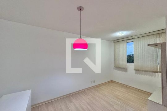 Sala de apartamento à venda com 3 quartos, 52m² em Vargem Pequena, Rio de Janeiro