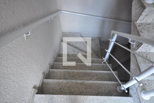 Escada de Acesso de apartamento à venda com 2 quartos, 38m² em Tucuruvi, São Paulo