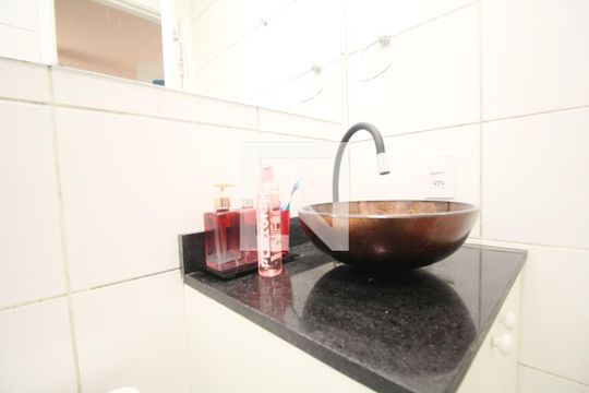 Banheiro de apartamento à venda com 1 quarto, 24m² em Paraiso do Morumbi, São Paulo