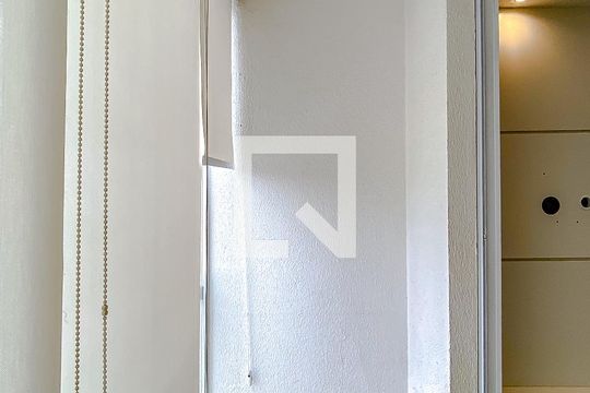 Varanda da Sala de apartamento à venda com 2 quartos, 45m² em Jardim Sabara, São Paulo