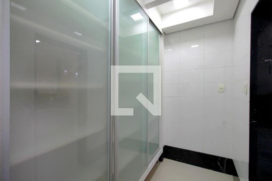 Cozinha de apartamento à venda com 2 quartos, 166m² em Serra, Belo Horizonte