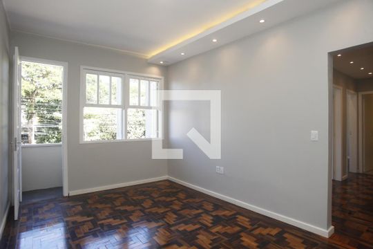 Sala de apartamento para alugar com 2 quartos, 80m² em Partenon, Porto Alegre