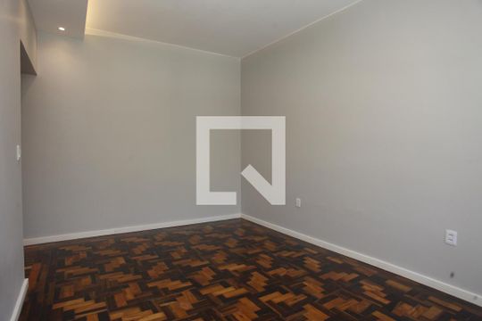 Apartamento para alugar com 2 quartos, 80m² em Partenon, Porto Alegre
