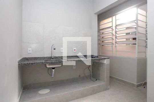 Cozinha  de apartamento para alugar com 2 quartos, 80m² em Partenon, Porto Alegre