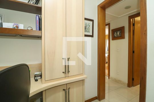 Escritório de apartamento à venda com 2 quartos, 121m² em Petrópolis, Porto Alegre
