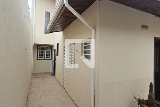 Área Externa de casa à venda com 4 quartos, 234m² em Vila Nova Sao Jose, Campinas
