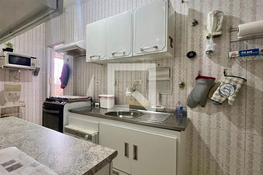 Cozinha de apartamento à venda com 2 quartos, 71m² em Pinheiros, São Paulo