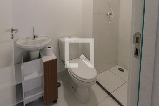 Banheiro de apartamento à venda com 2 quartos, 32m² em Vila Graciosa, São Paulo