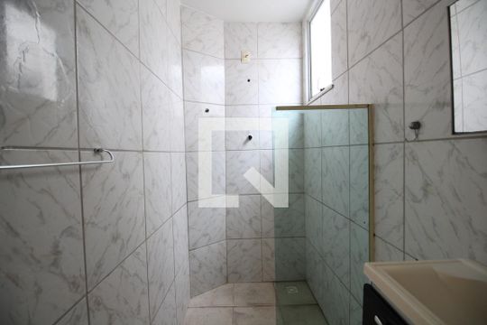 Banheiro Social de casa de condomínio para alugar com 2 quartos, 80m² em Freguesia (jacarepaguá), Rio de Janeiro