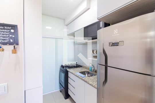 Cozinha de apartamento à venda com 2 quartos, 39m² em Jardim Boa Vista (zona Oeste), Osasco