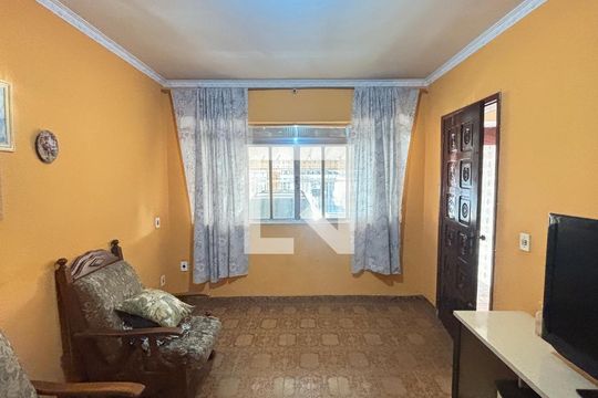 Sala de casa à venda com 3 quartos, 157m² em Parque Erasmo Assunção, Santo André