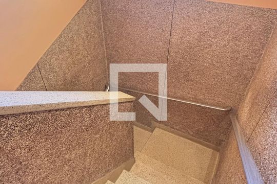 Escada de casa à venda com 3 quartos, 157m² em Parque Erasmo Assunção, Santo André