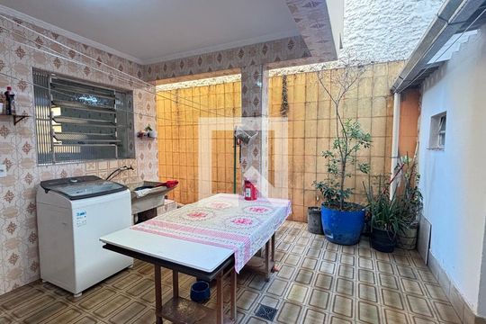 Área de Serviço - Quintal de casa à venda com 3 quartos, 157m² em Parque Erasmo Assunção, Santo André