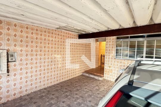 Garagem de casa à venda com 3 quartos, 157m² em Parque Erasmo Assunção, Santo André