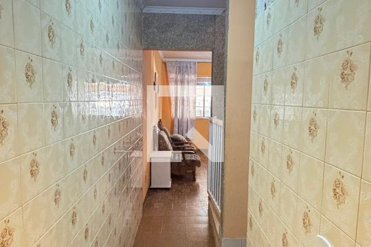 Corredor de casa à venda com 3 quartos, 157m² em Parque Erasmo Assunção, Santo André