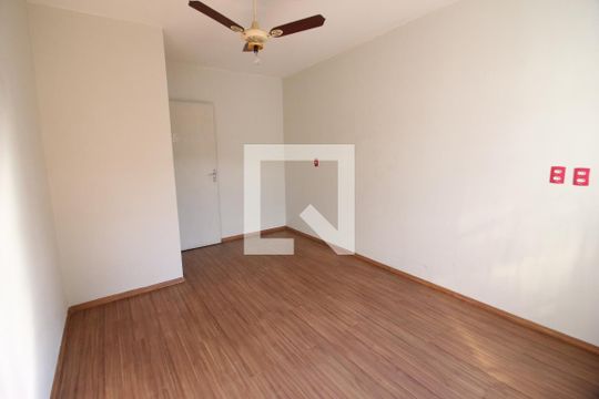 Quarto 1 de casa para alugar com 3 quartos, 110m² em Jardim D’abril, Osasco