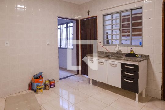 Cozinha de casa para alugar com 3 quartos, 90m² em Jardim Cumbica, Guarulhos