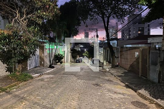 Vista da Rua de casa à venda com 2 quartos, 87m² em Vila Mazzei, São Paulo