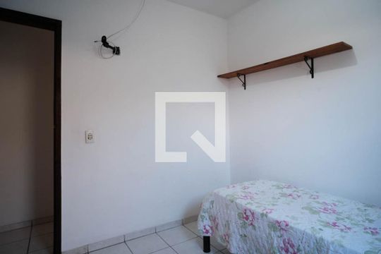 Quarto 2 de casa à venda com 4 quartos, 190m² em Vila Nhocuné, São Paulo