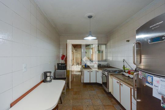 Cozinha de casa para alugar com 3 quartos, 334m² em Jardim Satelite, São Paulo