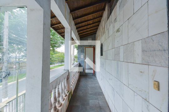 Sacada de casa para alugar com 3 quartos, 334m² em Jardim Satelite, São Paulo