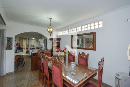 Sala de Jantar de casa para alugar com 3 quartos, 334m² em Jardim Satelite, São Paulo