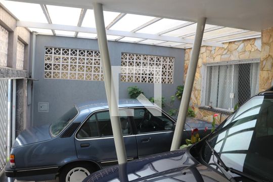 Garagem de casa à venda com 2 quartos, 135m² em Cerâmica, São Caetano do Sul