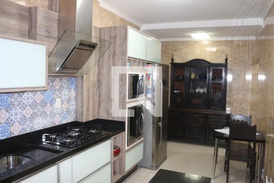 Cozinha de casa à venda com 2 quartos, 135m² em Cerâmica, São Caetano do Sul