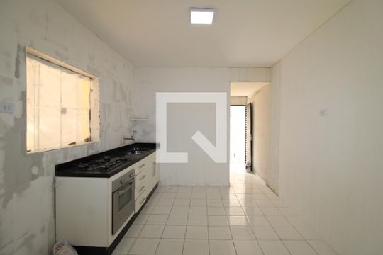 Cozinha de casa de condomínio para alugar com 1 quarto, 45m² em Santana, São Paulo
