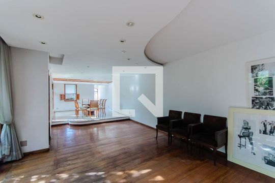 Sala de casa à venda com 4 quartos, 350m² em Jardim da Gloria, São Paulo