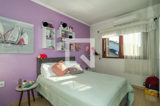 Quarto de casa de condomínio à venda com 3 quartos, 191m² em Passo das Pedras, Porto Alegre
