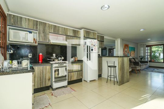 Cozinha de casa de condomínio à venda com 3 quartos, 191m² em Passo das Pedras, Porto Alegre
