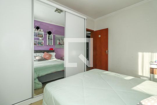 Quarto de casa de condomínio à venda com 3 quartos, 191m² em Passo das Pedras, Porto Alegre