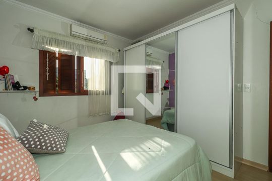 Quarto de casa de condomínio à venda com 3 quartos, 191m² em Passo das Pedras, Porto Alegre